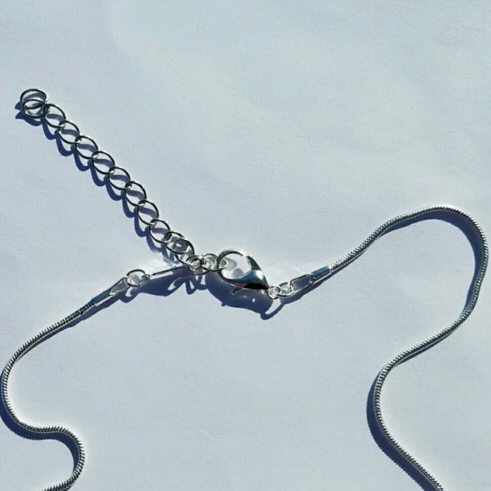 Fuchsia Pink Gerbera Daisy Snakeskin Chain Necklace - Picture 4 of 7